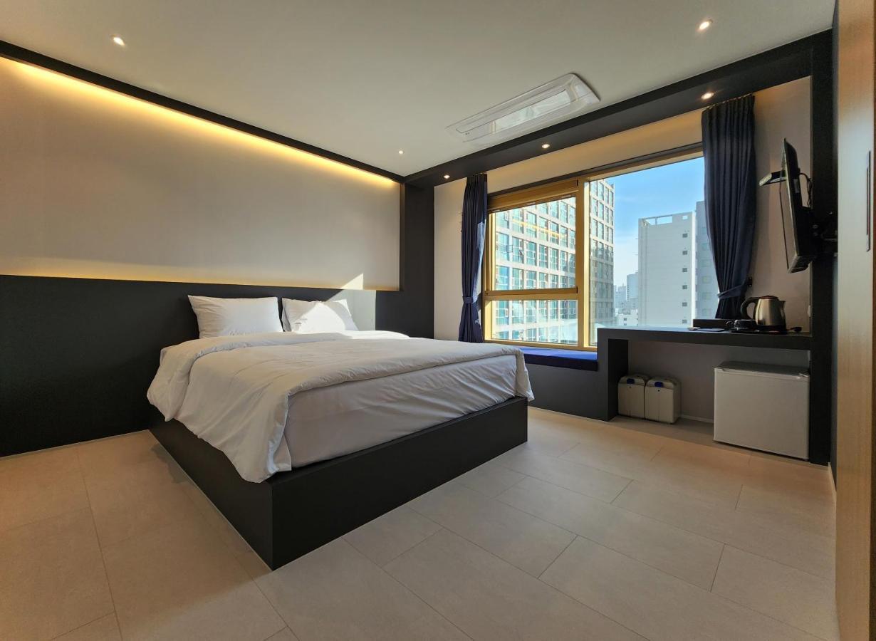 בוסאן Gold Stone Hotel מראה חיצוני תמונה