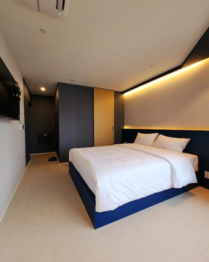 בוסאן Gold Stone Hotel מראה חיצוני תמונה