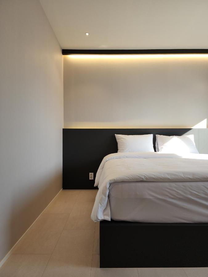 בוסאן Gold Stone Hotel מראה חיצוני תמונה