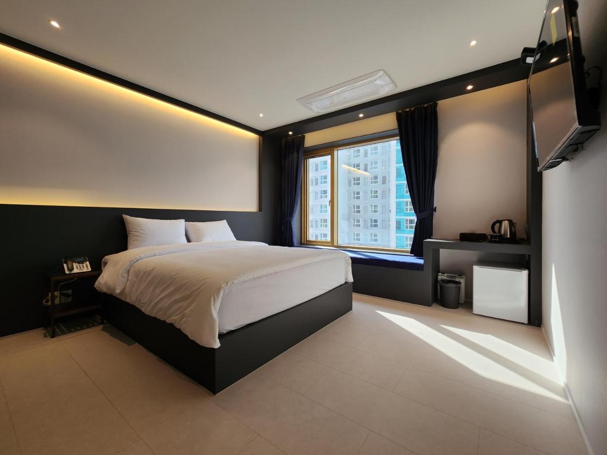 בוסאן Gold Stone Hotel מראה חיצוני תמונה