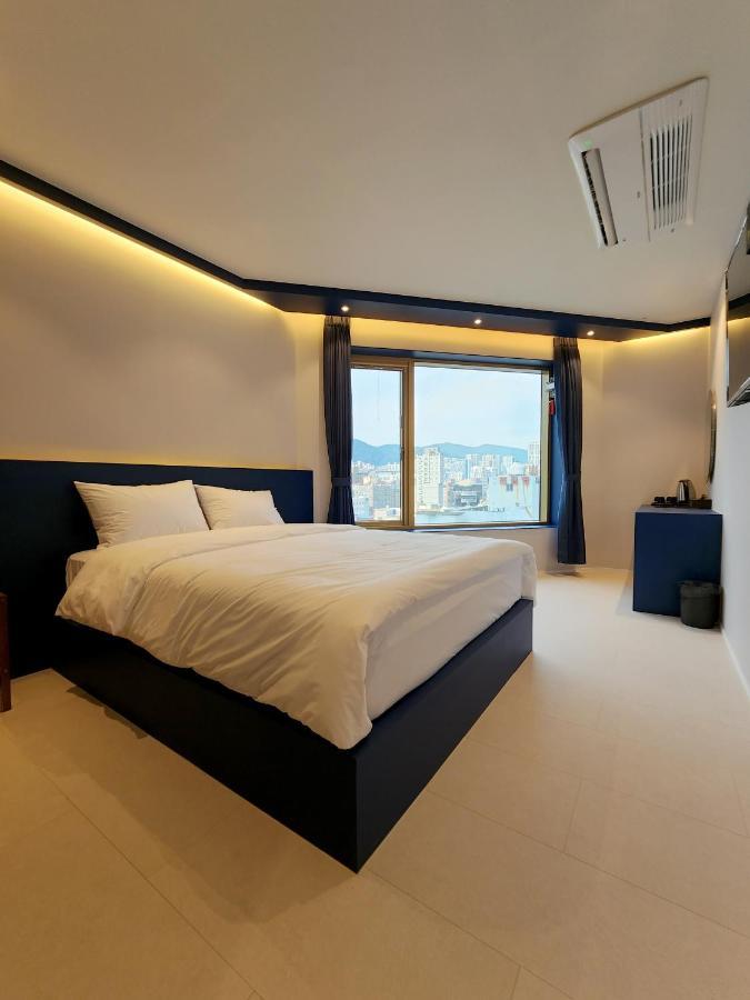 בוסאן Gold Stone Hotel מראה חיצוני תמונה