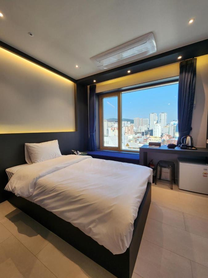 בוסאן Gold Stone Hotel מראה חיצוני תמונה